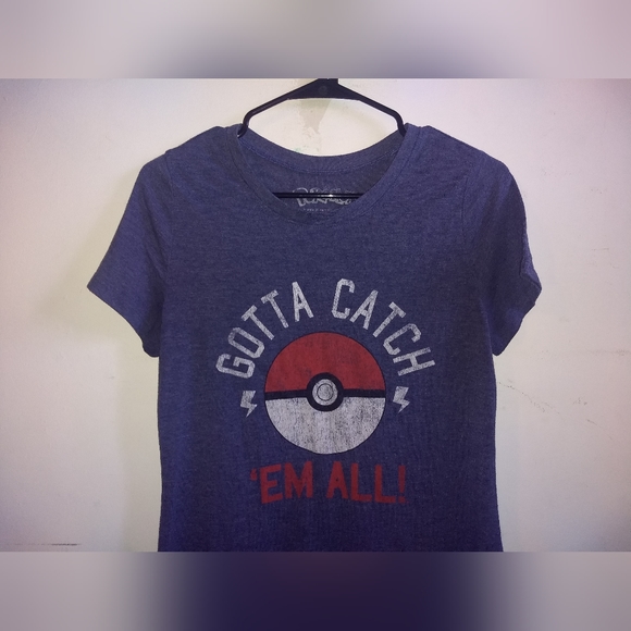POKEMON T-SHIRT - Women's Medium - Graphic Tee // game tv cartoon pokeball logo - Picture 5 of 5